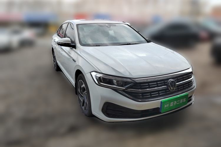 Used Volkswagen Sagitar 2023 300TSI DSG Excellence Edition Front Right 45 Deg