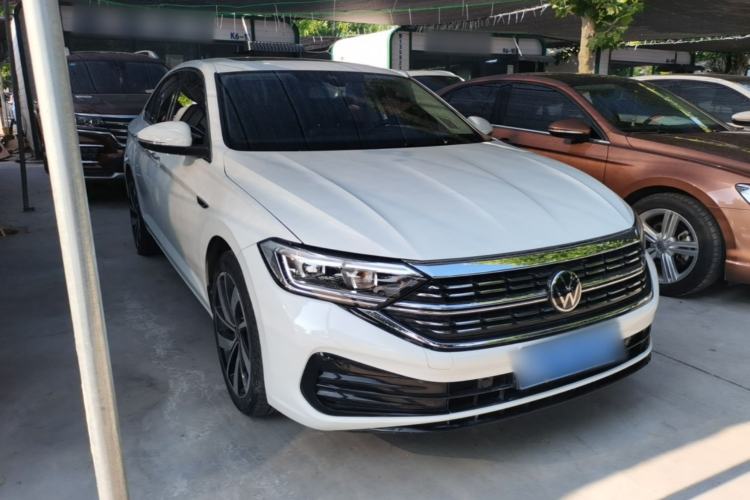 Used Volkswagen Sagitar 2023 300TSI DSG Excellence Edition Front Right 45 Deg