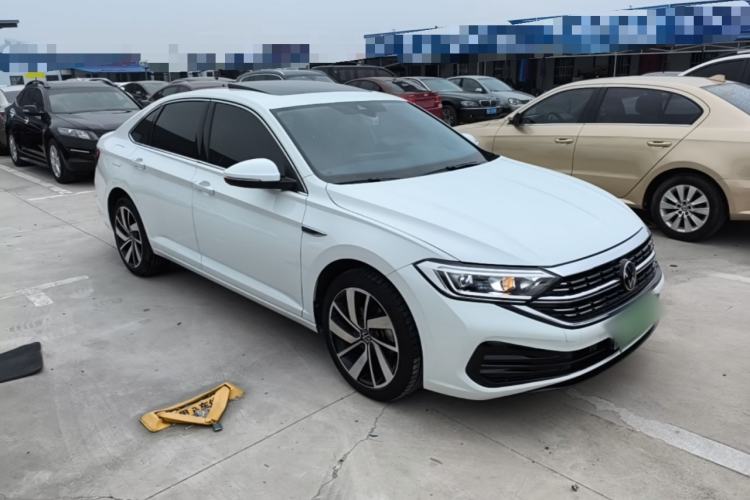 Used Volkswagen Sagitar 2023 300TSI DSG Excellence Edition Front Right 45 Deg