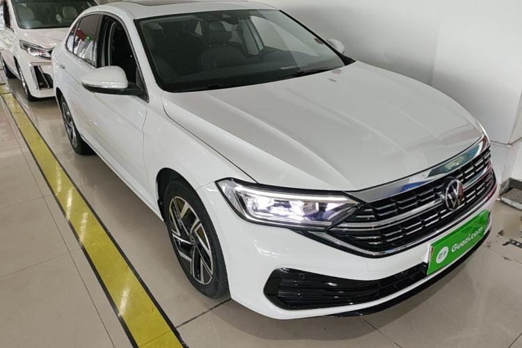 Used Volkswagen Sagitar 2023 280TSI DSG Excellence Edition Front Right 45 Deg