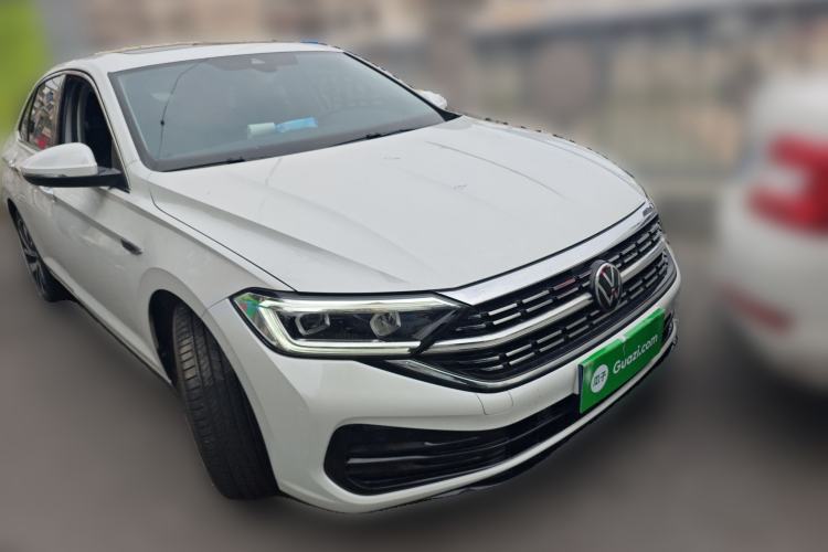 Used Volkswagen Sagitar 2023 300TSI DSG Excellence Edition Front Right 45 Deg