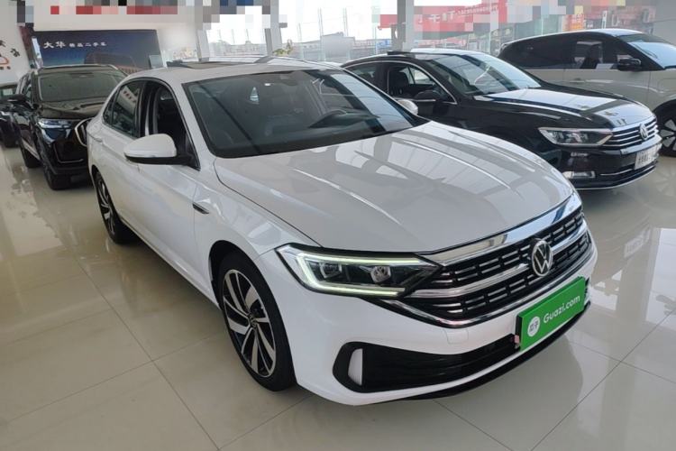 Used Volkswagen Sagitar 2023 300TSI DSG Excellence Edition Front Right 45 Deg