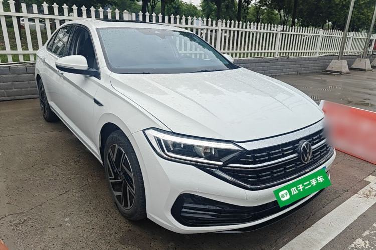Used Volkswagen Sagitar 2023 300TSI DSG Excellence Edition Front Right 45 Deg