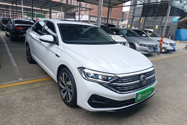Used Volkswagen Sagitar 2023 300TSI DSG Excellence Edition Front Right 45 Deg