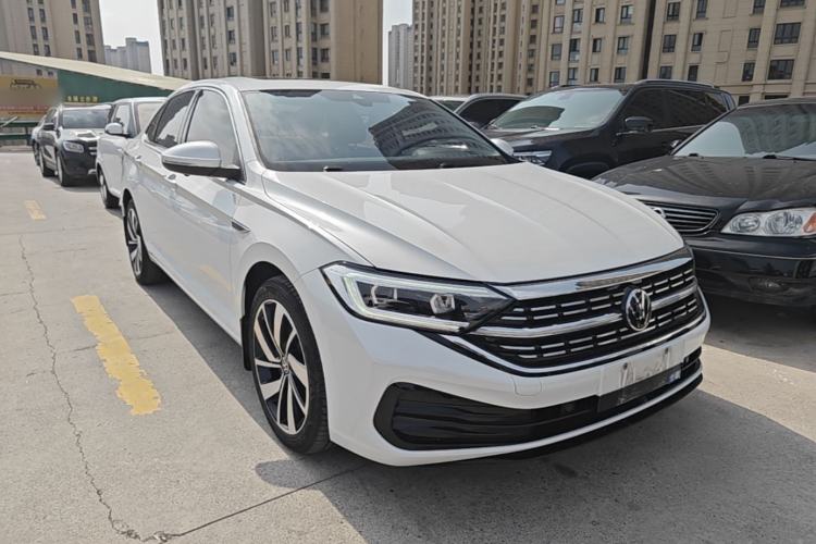Used Volkswagen Sagitar 2023 300TSI DSG Excellence Edition Front Right 45 Deg