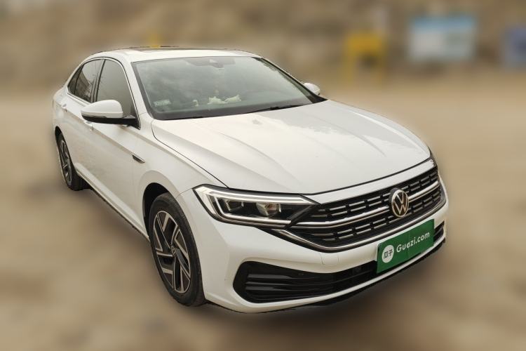 Used Volkswagen Sagitar 2023 300TSI DSG Excellence Edition Front Right 45 Deg