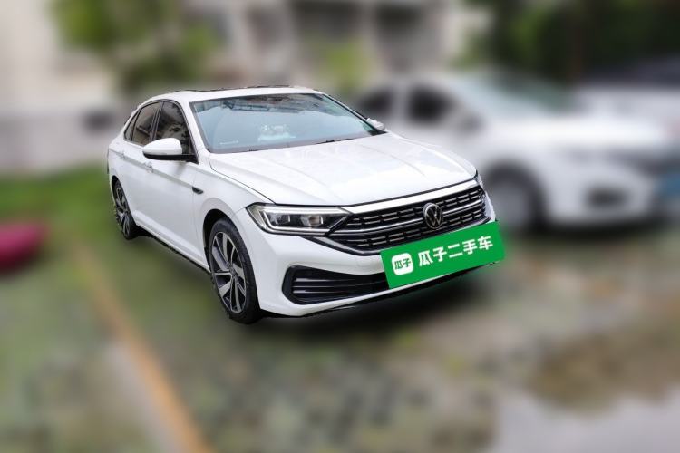 Used Volkswagen Sagitar 2023 300TSI DSG Excellence Edition Front Right 45 Deg