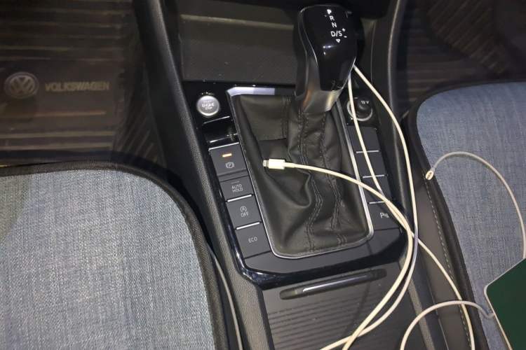 Used Volkswagen Sagitar 2023 280TSI DSG Beyond Lite Edition Gear Lever