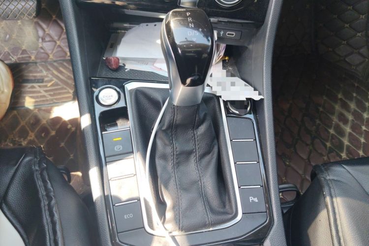Used Volkswagen Sagitar 2023 280TSI DSG Beyond Lite Edition Gear Lever