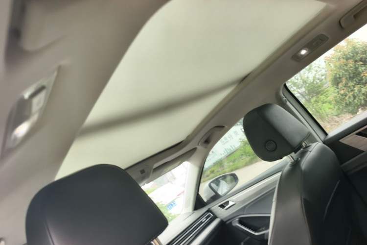 Used Volkswagen Sagitar 2023 300TSI DSG Excellence Edition Headliner