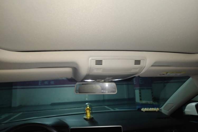 Used Volkswagen Sagitar 2023 300TSI DSG Flyover Edition Headliner