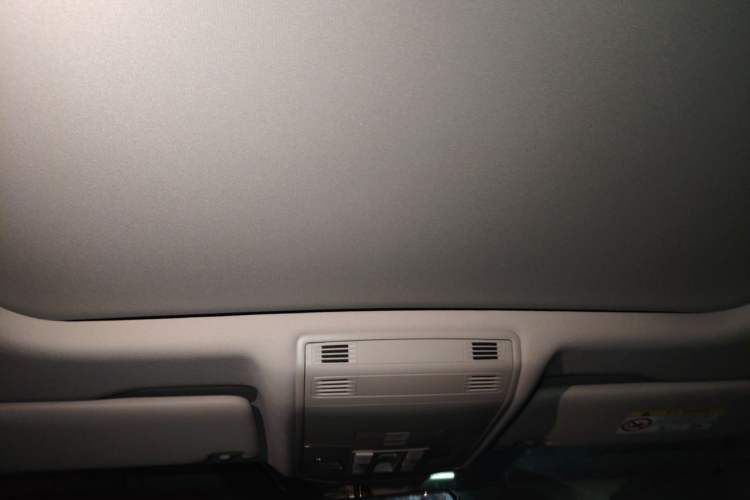 Used Volkswagen Sagitar 2023 300TSI DSG Excellence Edition Headliner