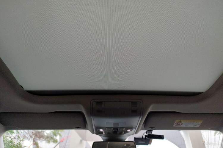 Used Volkswagen Sagitar 2023 300TSI DSG Excellence Edition Headliner