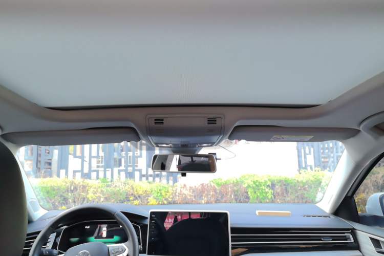 Used Volkswagen Sagitar 2023 300TSI DSG Excellence Edition Headliner