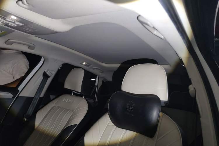 Used Volkswagen Sagitar 2023 300TSI DSG Excellence Edition Headliner