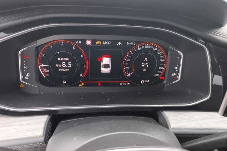 Used Volkswagen Sagitar 2023 300TSI DSG Excellence Edition Instrument Cluster