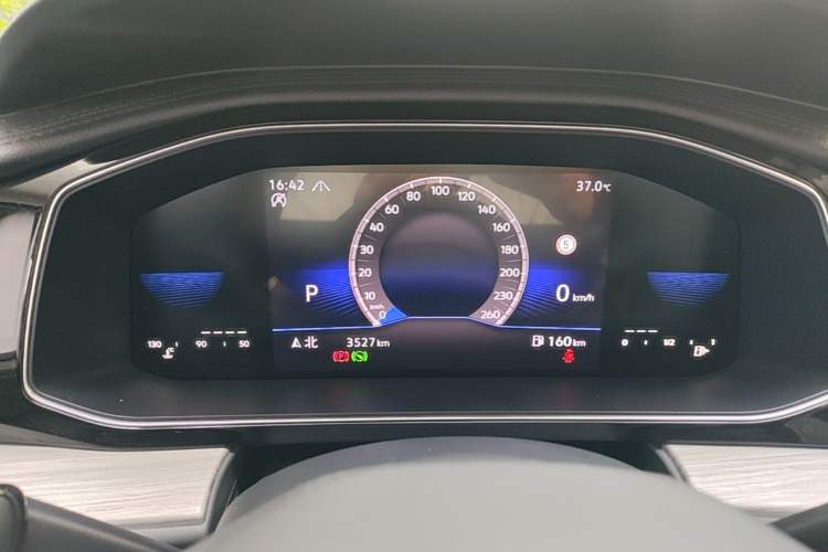 Used Volkswagen Sagitar 2023 300TSI DSG Excellence Edition Instrument Cluster