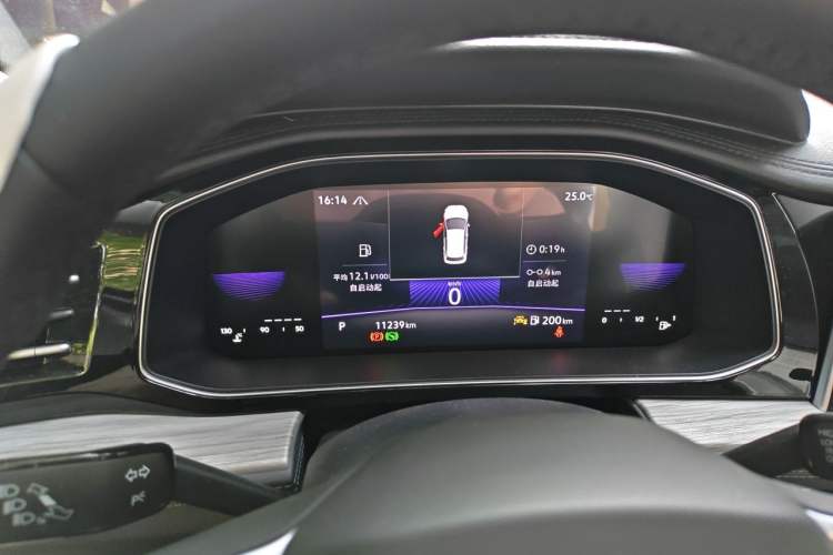 Used Volkswagen Sagitar 2023 300TSI DSG Excellence Edition Instrument Cluster