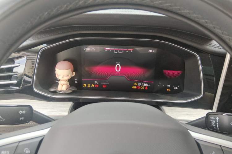 Used Volkswagen Sagitar 2023 300TSI DSG Excellence Edition Instrument Cluster