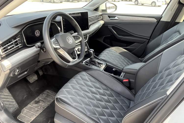Used Volkswagen Sagitar 2023 300TSI DSG Excellence Edition Interior 1