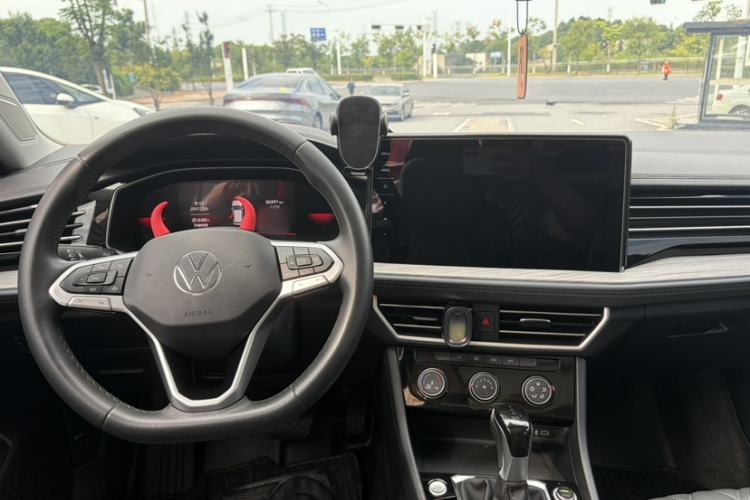 Used Volkswagen Sagitar 2023 300TSI DSG Excellence Edition Interior 1