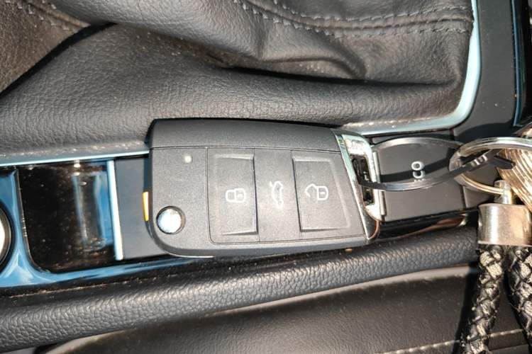 Used Volkswagen Sagitar 2023 300TSI DSG Excellence Edition Interior 1