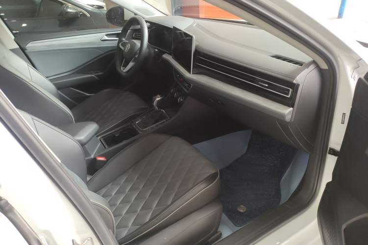 Used Volkswagen Sagitar 2023 300TSI DSG Excellence Edition Interior 1