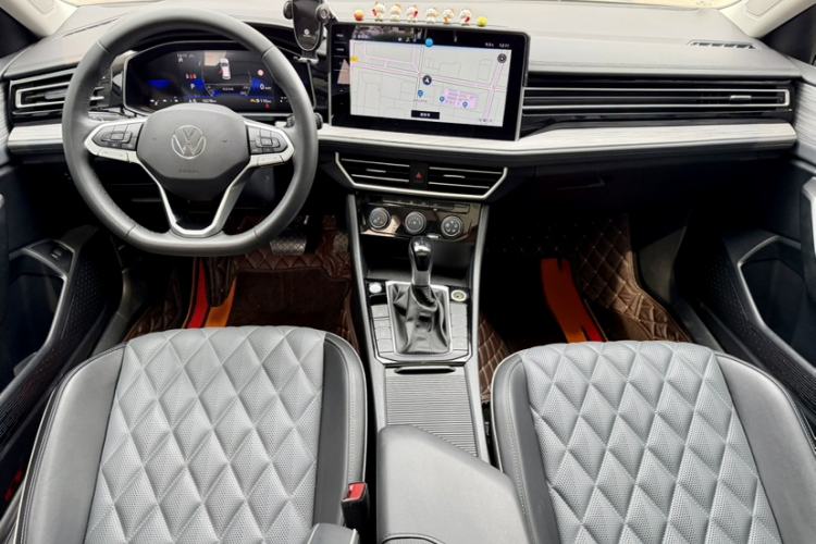 Used Volkswagen Sagitar 2023 300TSI DSG Excellence Edition Interior 1