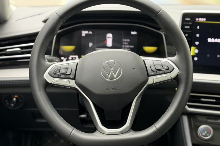 Used Volkswagen Sagitar 2023 300TSI DSG Excellence Edition Interior 10