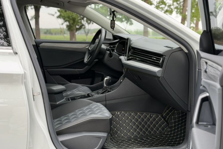 Used Volkswagen Sagitar 2023 300TSI DSG Excellence Edition Interior 11