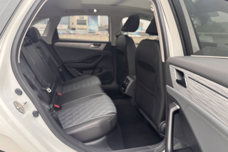 Used Volkswagen Sagitar 2023 300TSI DSG Excellence Edition Interior 2