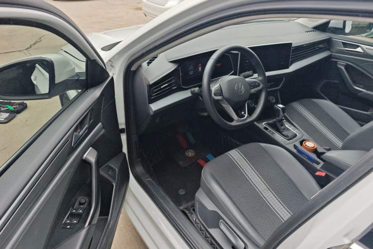 Used Volkswagen Sagitar 2023 300TSI DSG Flyover Edition Interior 3