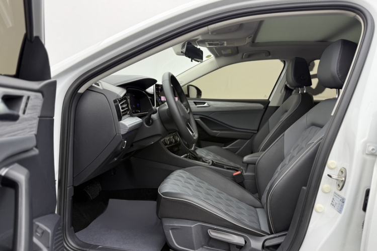 Used Volkswagen Sagitar 2023 300TSI DSG Excellence Edition Interior 3