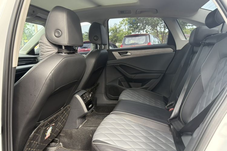 Used Volkswagen Sagitar 2023 300TSI DSG Excellence Edition Interior 3