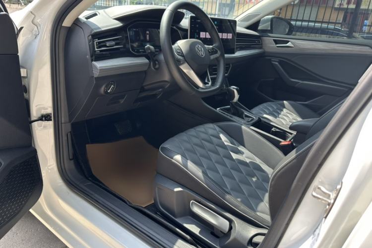 Used Volkswagen Sagitar 2023 300TSI DSG Excellence Edition Interior 3