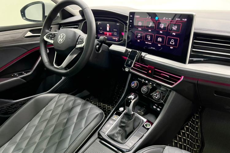 Used Volkswagen Sagitar 2023 300TSI DSG Excellence Edition Interior 3