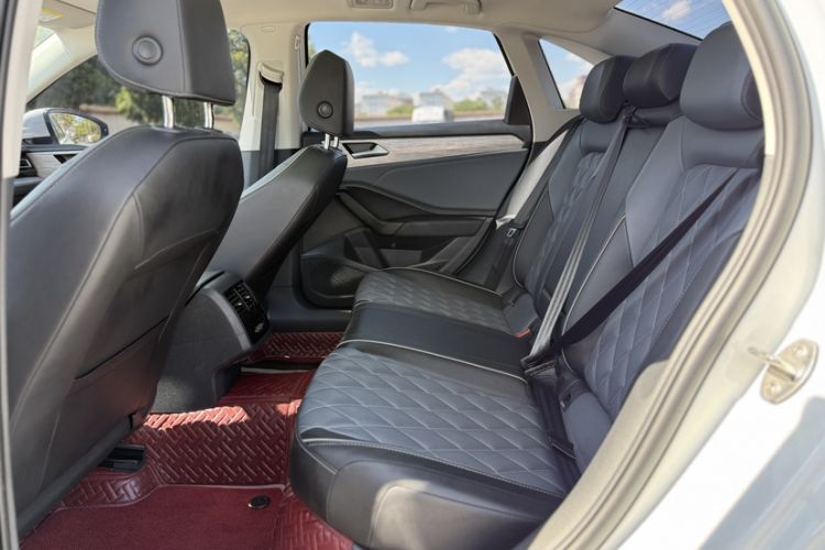 Used Volkswagen Sagitar 2023 300TSI DSG Excellence Edition Interior 3
