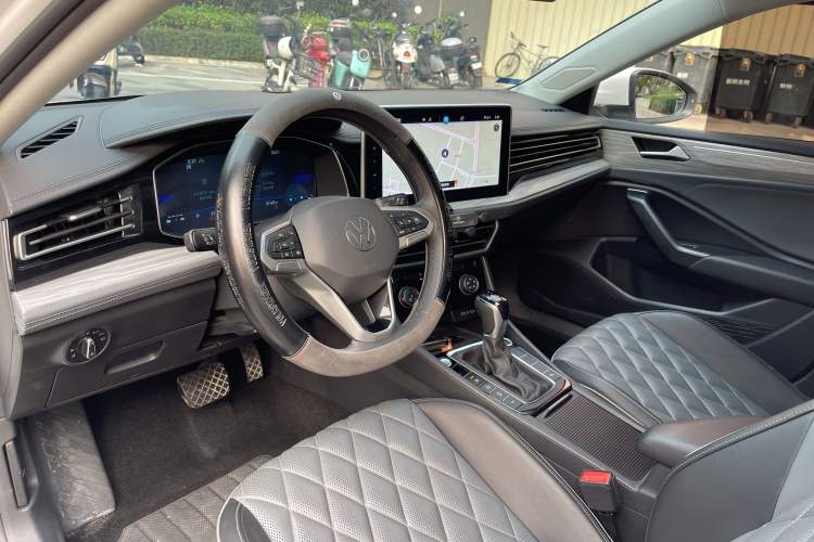 Used Volkswagen Sagitar 2023 280TSI DSG Beyond Lite Edition Interior 4