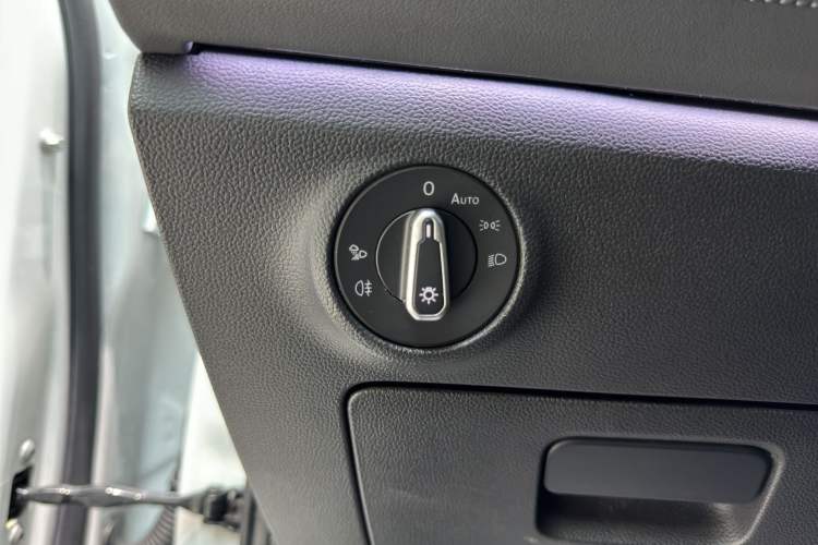 Used Volkswagen Sagitar 2023 300TSI DSG Excellence Edition Interior 7