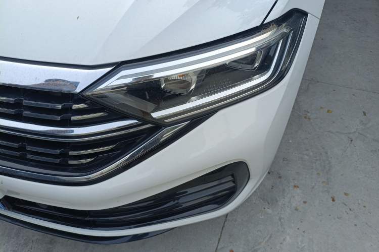 Used Volkswagen Sagitar 2023 300TSI DSG Excellence Edition Left Front Headlight