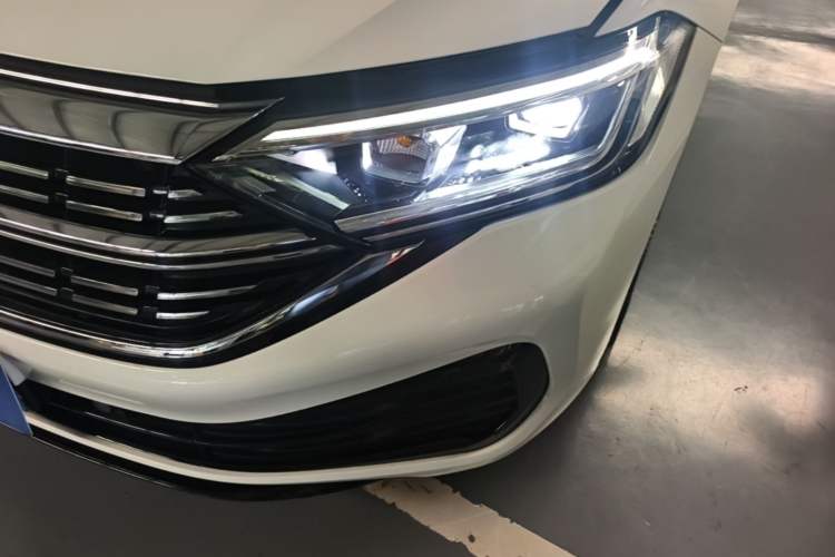 Used Volkswagen Sagitar 2023 300TSI DSG Excellence Edition Left Front Headlight