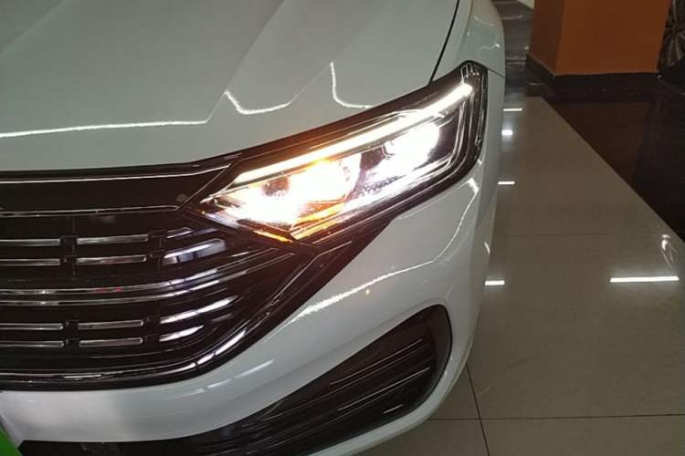 Used Volkswagen Sagitar 2023 300TSI DSG Excellence Edition Left Front Headlight