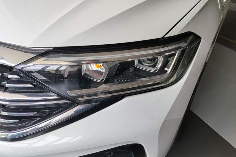Used Volkswagen Sagitar 2023 280TSI DSG Beyond Lite Edition Left Front Headlight