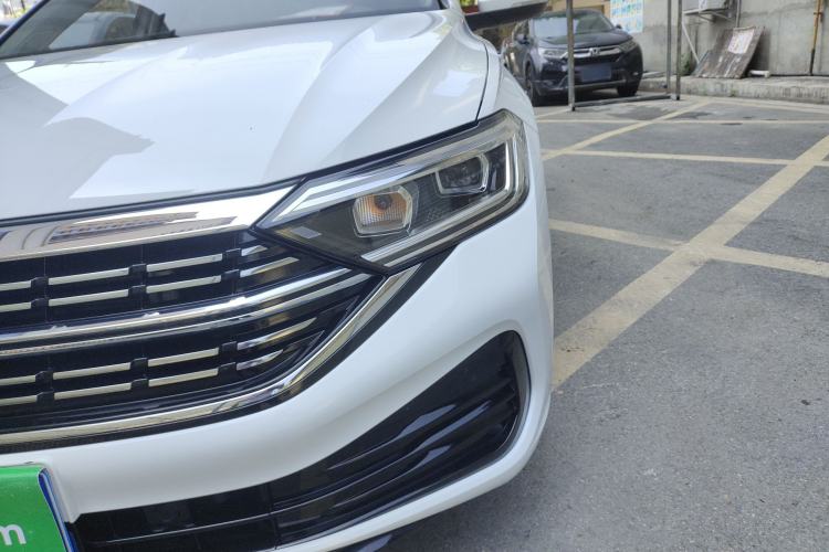 Used Volkswagen Sagitar 2023 300TSI DSG Excellence Edition Left Front Headlight