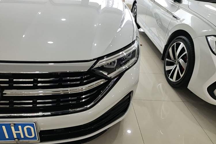 Used Volkswagen Sagitar 2023 300TSI DSG Excellence Edition Left Front Headlight