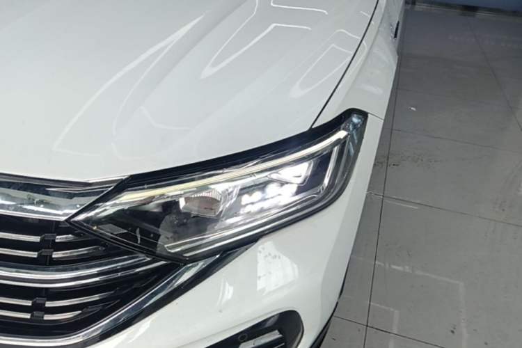 Used Volkswagen Sagitar 2023 300TSI DSG Excellence Edition Left Front Headlight