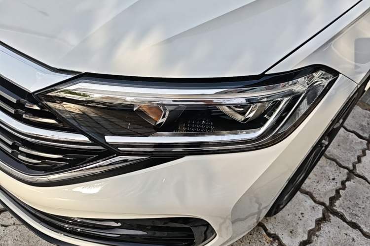 Used Volkswagen Sagitar 2023 300TSI DSG Excellence Edition Left Front Headlight