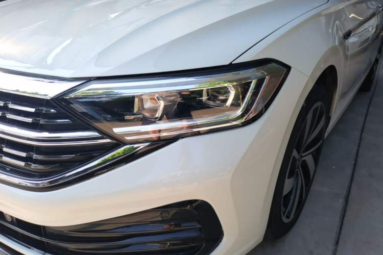 Used Volkswagen Sagitar 2023 300TSI DSG Excellence Edition Left Front Headlight