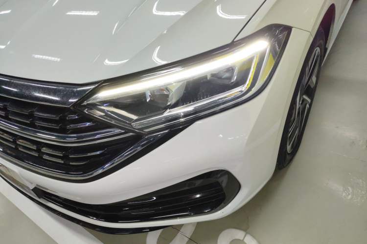 Used Volkswagen Sagitar 2023 300TSI DSG Excellence Edition Left Front Headlight