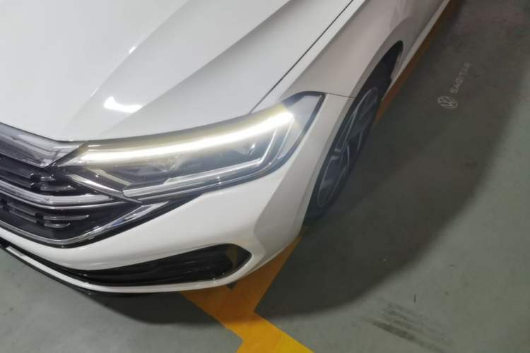 Used Volkswagen Sagitar 2023 300TSI DSG Excellence Edition Left Front Headlight